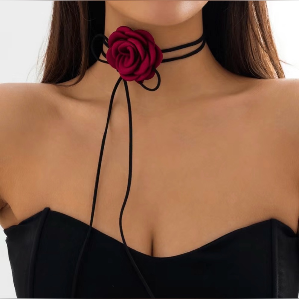 Jane Chic Designs Rose Cameo